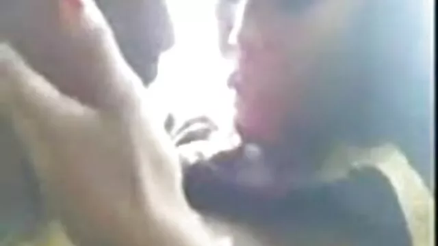 Sluts ટચ તેમના શિશ્ન અને કરવા માટે ફરજ પાડવામાં આવે પીવા ઘોડાના સેકસી વીડિયો પોતાના કમ