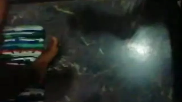 Curvy સોનેરી masturbates નકલી લોડો બતાવે છે અને સાંકડી કેટરીના સેકસી વીડિયો ક્રેક બારણું છે.