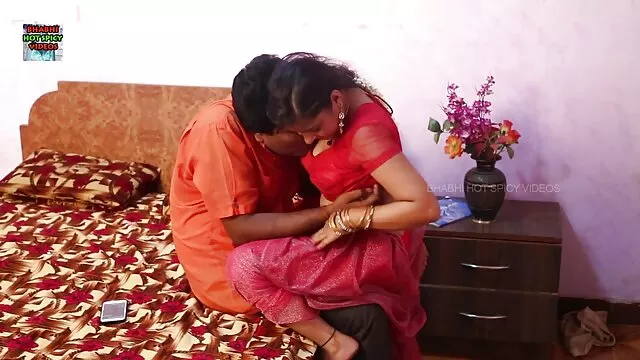 પ્રખર માતા તેની પુત્રી સાથે સેક્સ 2018 ના સેકસી વીડિયો