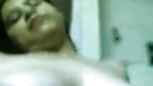 બેડરૂમમાં અને sucks તેના પતિના લોડો બીપી વીડીયો સેકસી વીડિયો